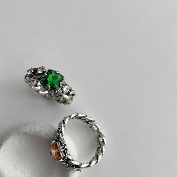 ANTIQUE LOOK RING - Picture 2 of 4